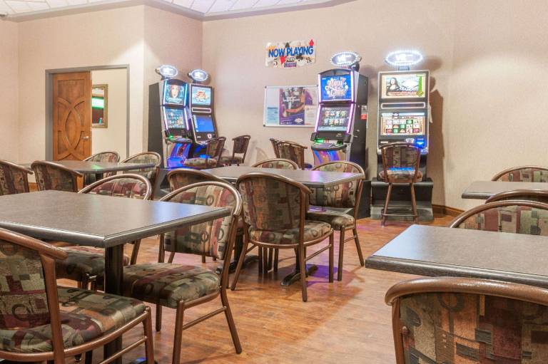 Ramada by Wyndham Edmonton South — photo 5