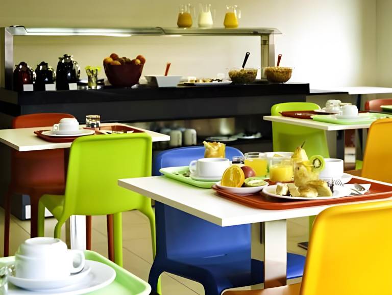 Serviced apartment with terrace & garden | Perfect for remote work | Pets allowed — photo 3