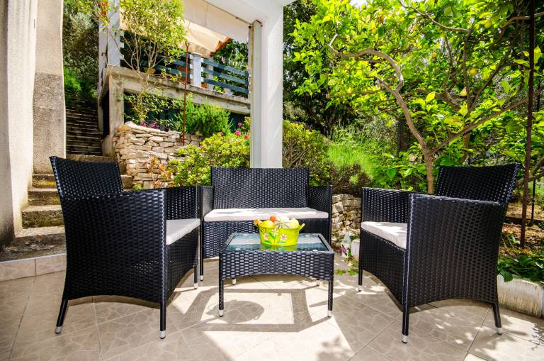 Holiday apartment with yard, patio & barbecue | Sea view — photo 4