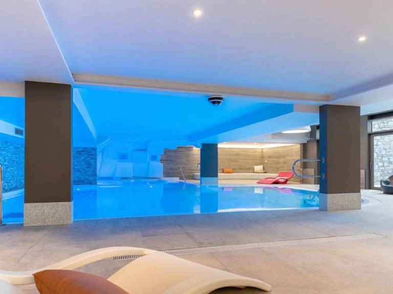 Apartment with heated pool — photo 3