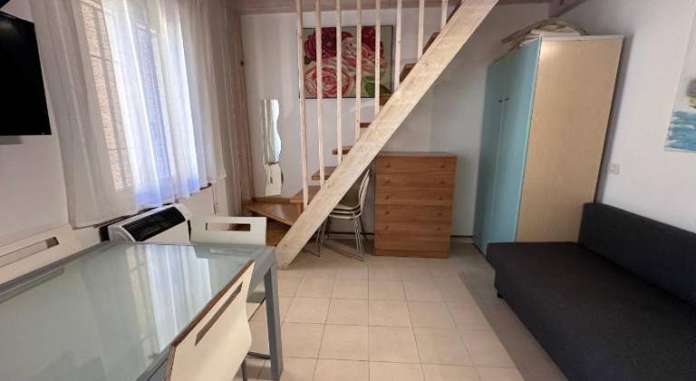 3 min to Beach Apt AC w Garden or Balcony - Il Lupo Affitta — photo 2