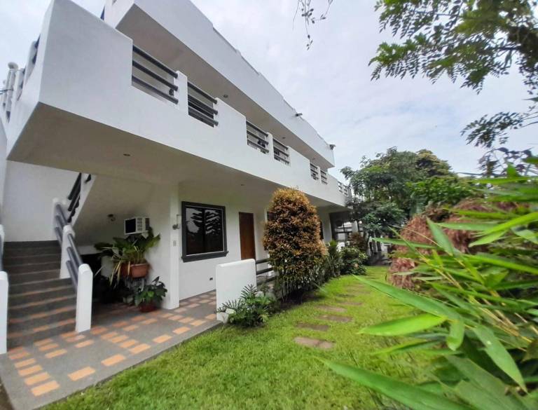 House with yard, pool & BBQ | Suitable for remote work — photo 5