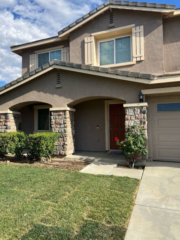 House Lake Elsinore