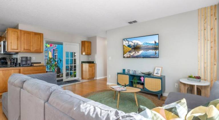 Pleasant vacation home with pool | Perfect for remote work | Pets are welcome — photo 3