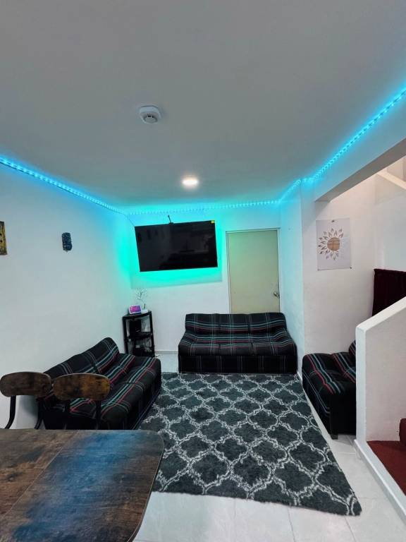 House  Tampico