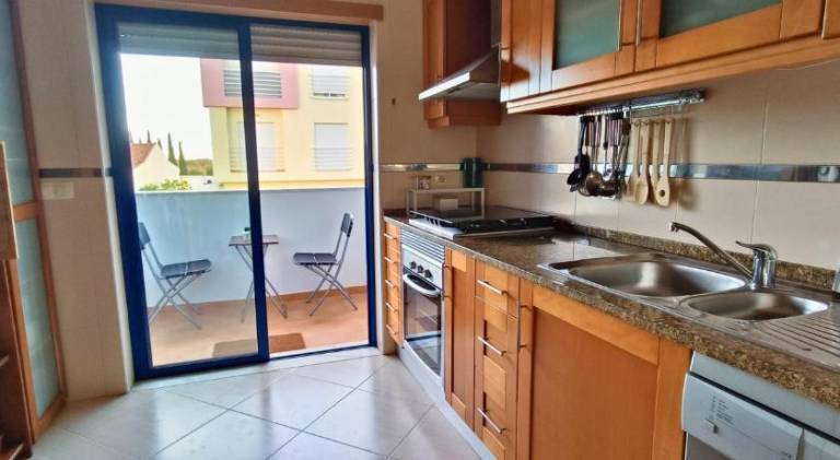 Apartment with terrace — photo 3