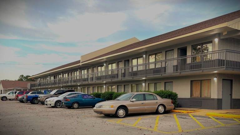 Hallmarc Inn New Albany — photo 3