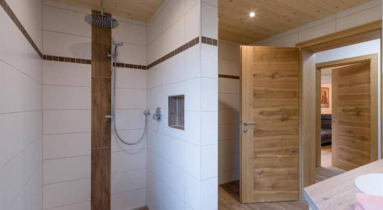 Holiday apartment with 2 rooms for 4 persons — photo 3