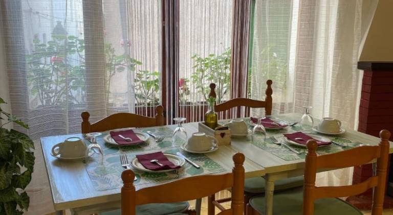 P&R hostals Codolar — photo 3
