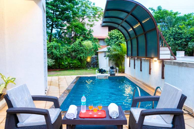 Villa with 4 rooms for 20 persons in Khandala