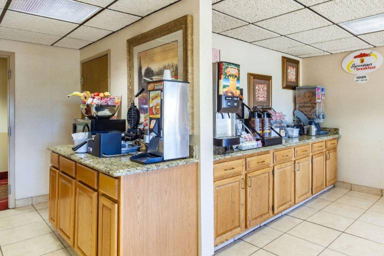Super 8 By Wyndham Morristown/South — photo 5