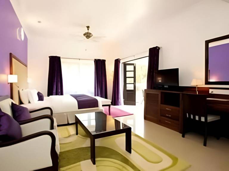 Silver Sands Hideaway Hotel — photo 2