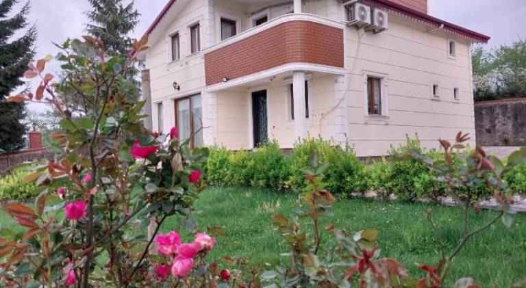 Sea ​​view triplex villa in Trabzon