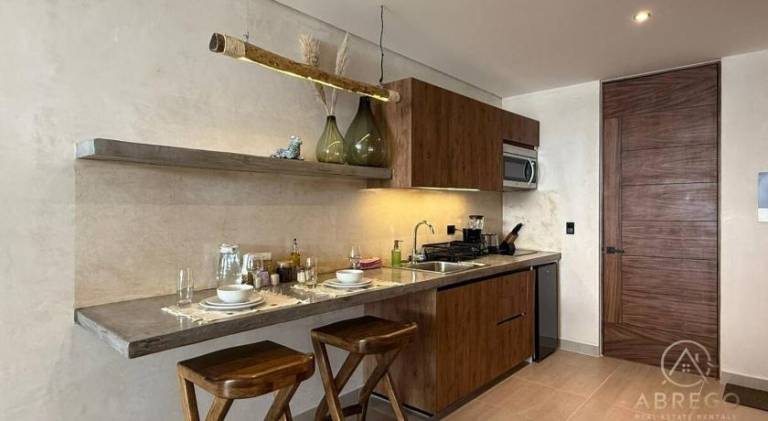Beautiful serviced apartment with jacuzzi, terrace & yard | Pets allowed — photo 4
