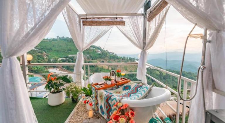 Nice tent with hot tub | Pets allowed — photo 3