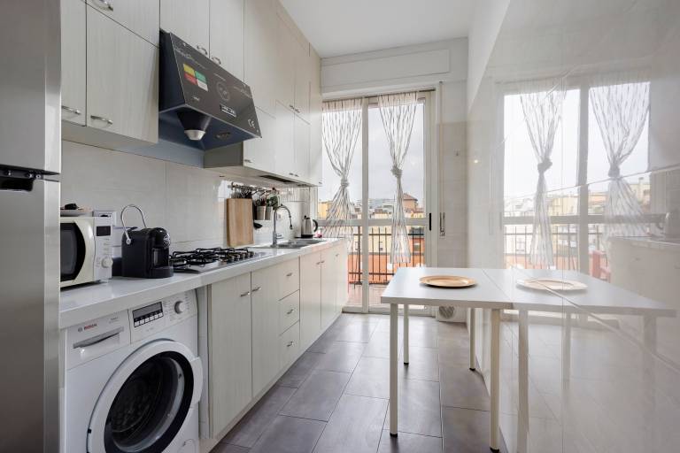 Apartment with fast internet, garden & patio | City view — photo 4