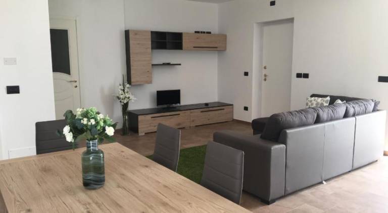 Villa with 3 rooms for 6 persons in Chiavari