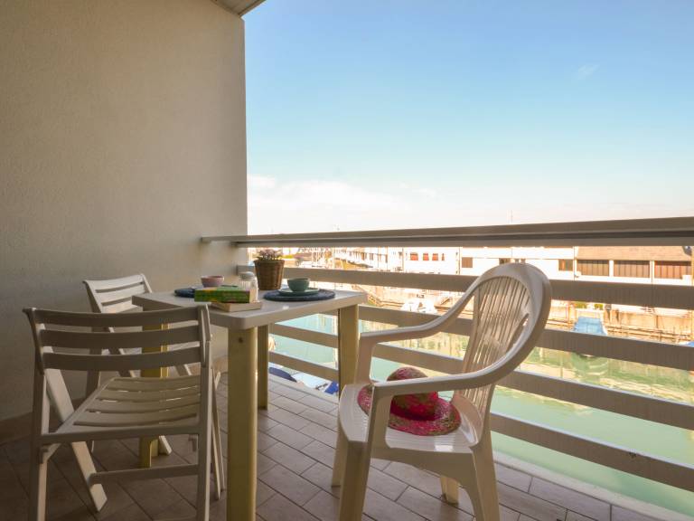 Beautiful holiday apartment with terrace & pool | Close to the beach | Pet-friendly — photo 2
