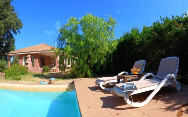 Villa with BBQ, private pool & garden | Panoramic view — photo 2