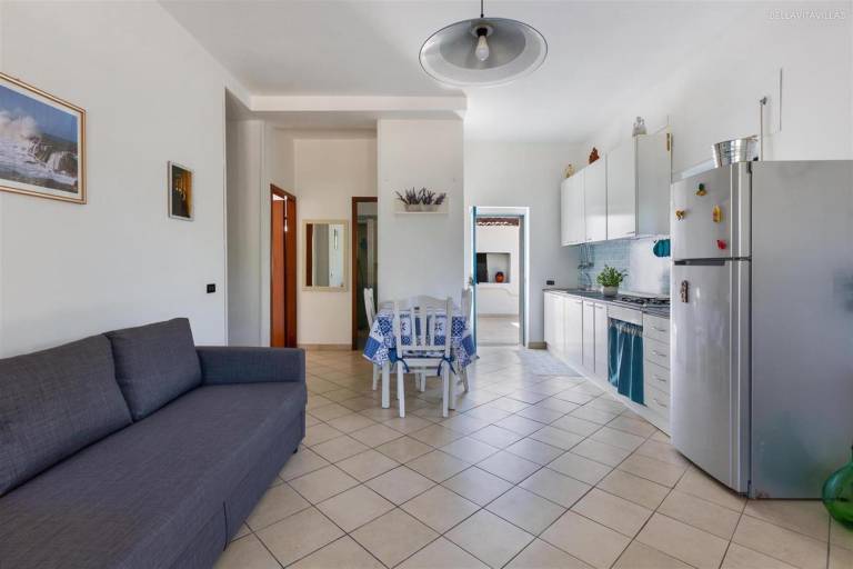 Apartment with yard & barbeque — photo 2