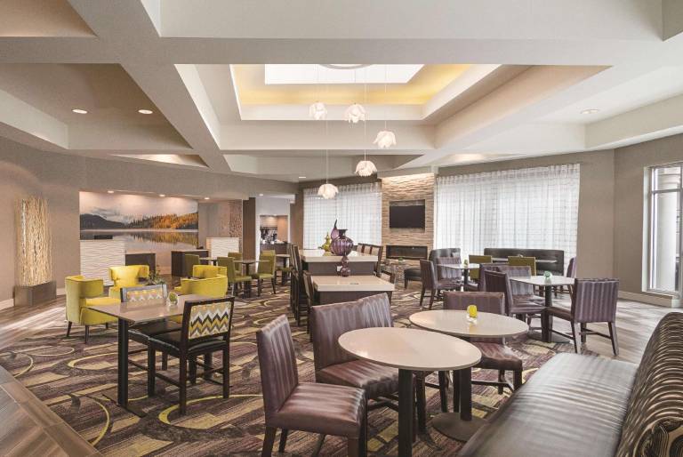 La Quinta Inn & Suites by Wyndham Orem University Parkway — photo 4