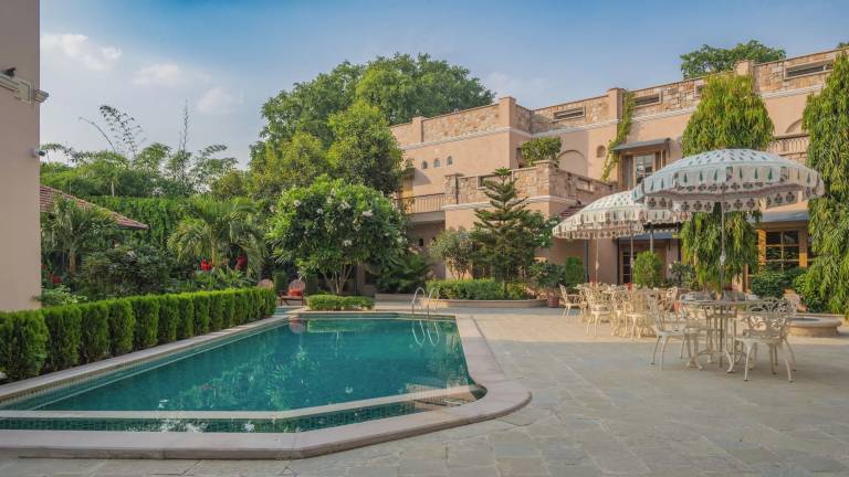 Bed and breakfast  MOHRA INDIA (Jewellery & Gemstone)