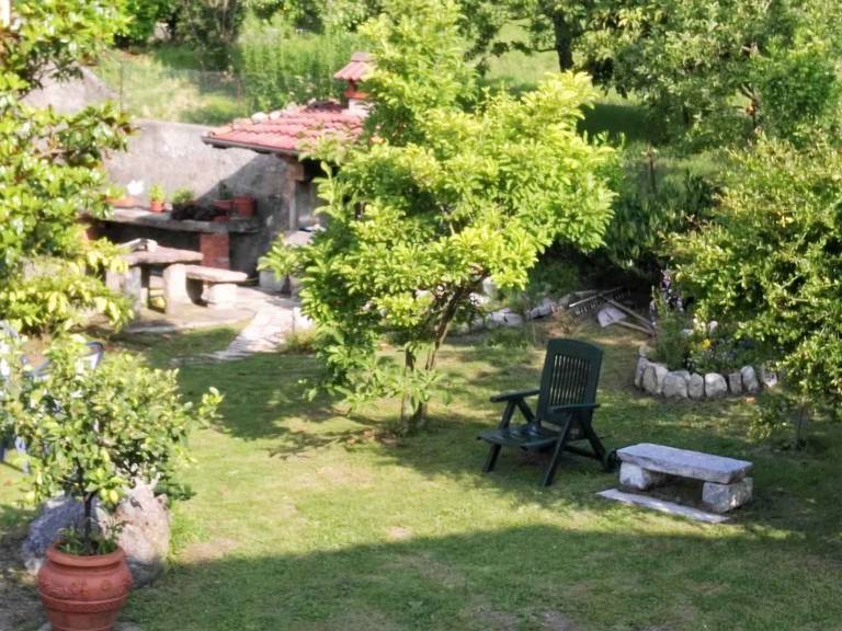 Pleasant holiday apartment with terrace, BBQ & yard | Pets are welcome — photo 3