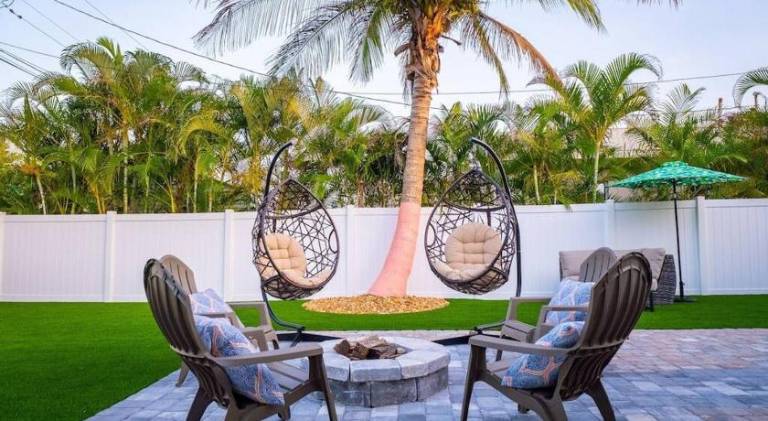 House with 3 rooms for 8 persons in Cocoa Beach, FL