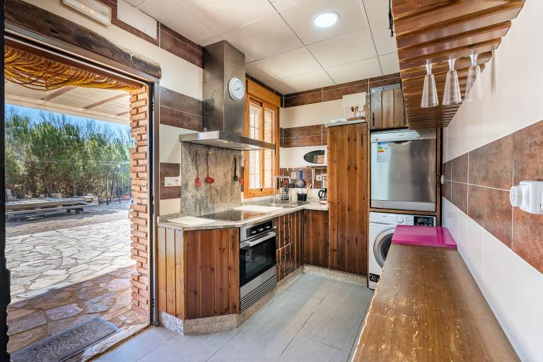 Children-friendly ample vacation home with barbeque, patio & private pool | Garden view | Perfect for remote work | Pet-friendly — photo 5
