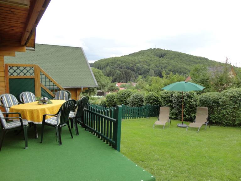 Family-friendly vacation home with yard, terrace & barbecue | Garden view | Pets allowed — photo 4
