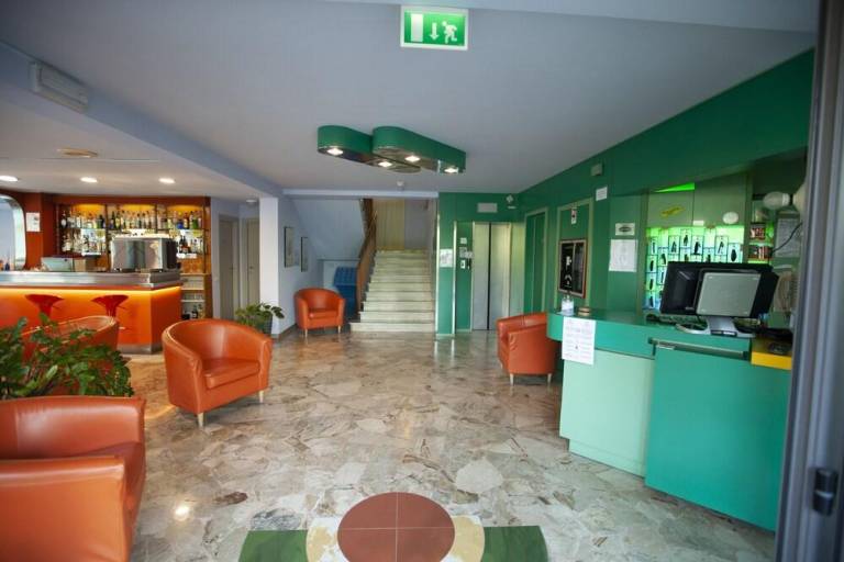 Hotel Mirage — photo 4