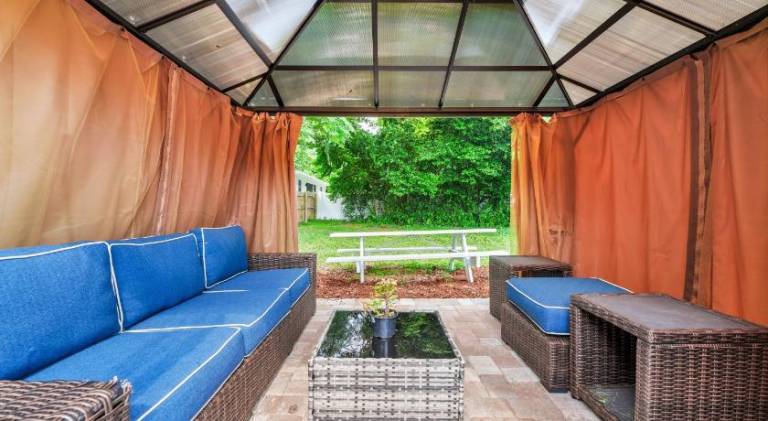 Vacation home with yard & terrace | Good for workation — photo 4