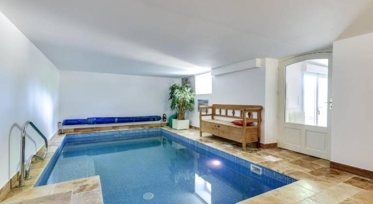 Charming holiday apartment with terrace, pool & garden | Dogs allowed — photo 2