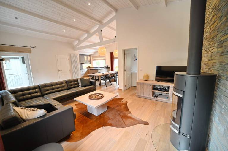 Vacation home with garden & patio — photo 3
