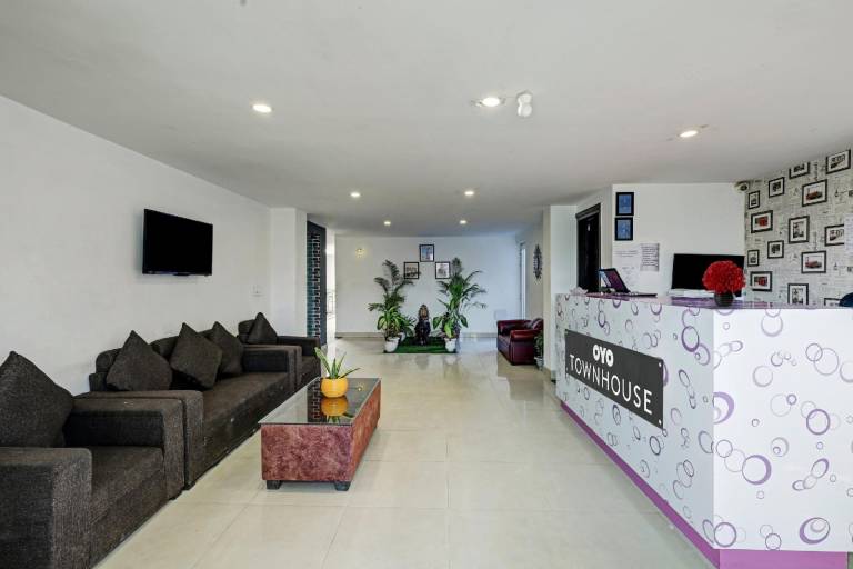 Super Townhouse Tipsyy Near Bestech Central Square Mall — photo 5