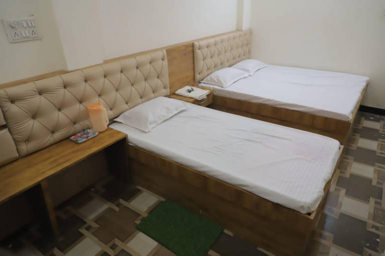 Hotel Yuvan Palace in Indore