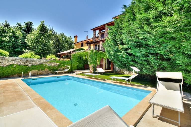 Fully equipped house with private pool, terrace & garden | Suitable for remote work | Pets are welcome in Umag