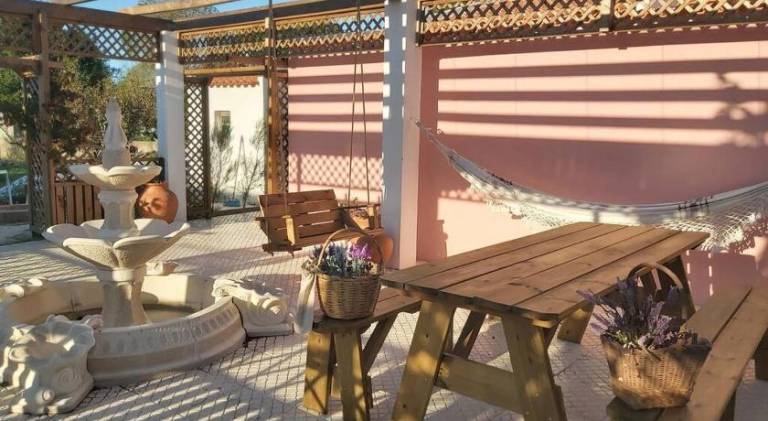 House with yard, barbecue & terrace in Sintra