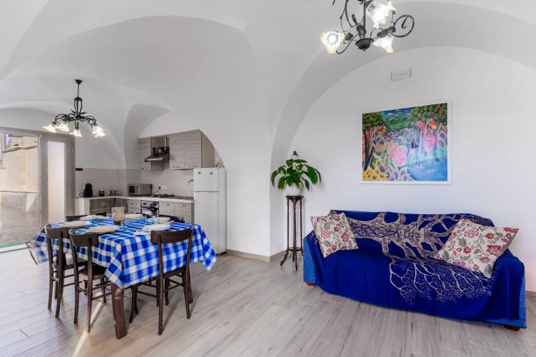 Apartment 'Casa Vacanza Sotto La Lizza' with Private Terrace and Air Conditioning — photo 5