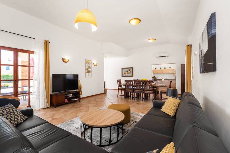 Family-friendly villa with terrace, sauna & grill | Pets are welcome — photo 5