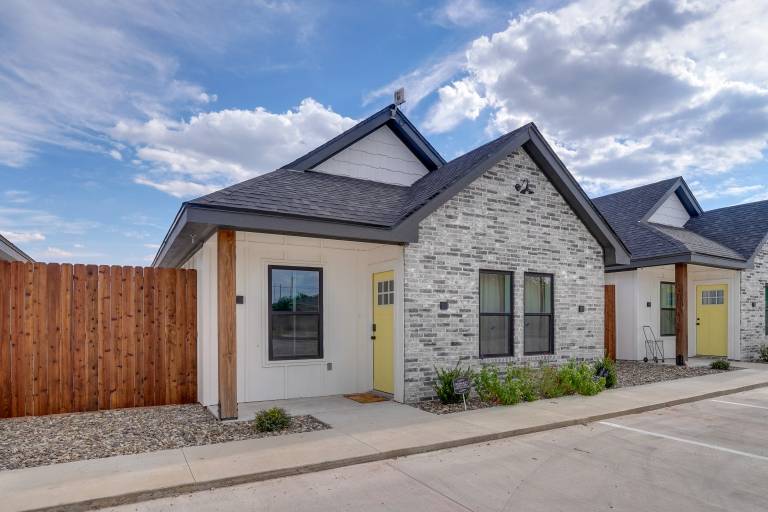 7 Mi to AFB: Central & Modern San Angelo Home — photo 4