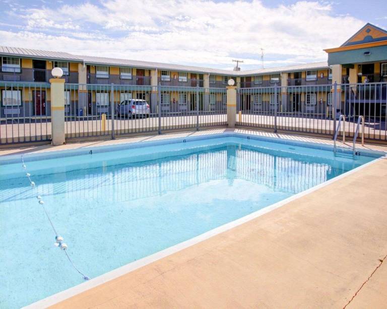 Econo Lodge Temple — photo 4