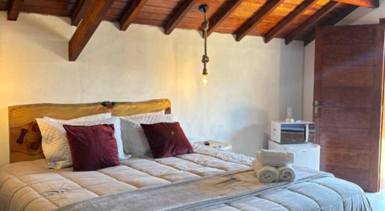 Charming lodge with garden & jacuzzi | Pets are welcome in Camanducaia