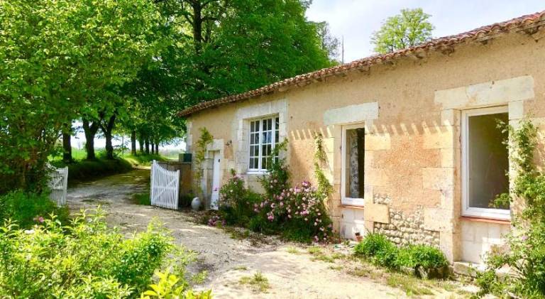Nice vacation home with pool | Pet-friendly in Périgueux