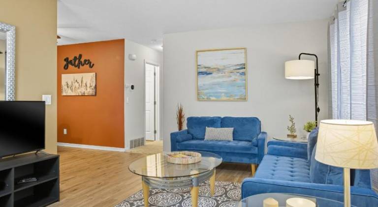 House with 2 rooms for 5 persons in Rochester, MN
