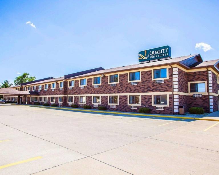 Quality Inn & Suites Champaign North - Urbana in Champaign, IL