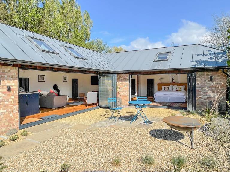 Cabin Pagham