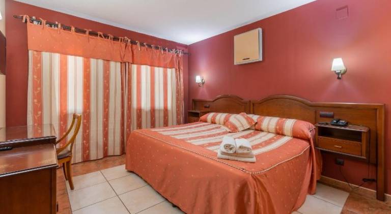 Hotel Puerta de Javalambre in Teruel