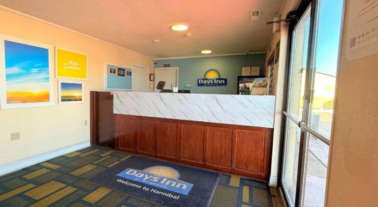 Days Inn by Wyndham Hannibal — photo 3