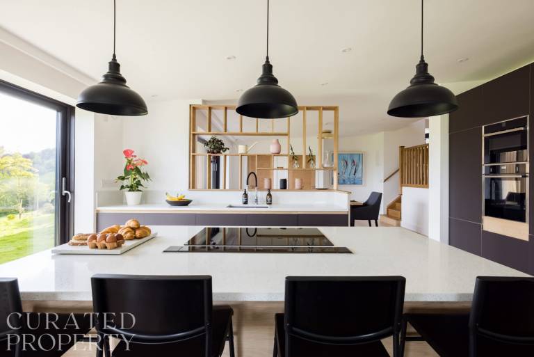 Stunning Home with Garden Panoramic Views — photo 3